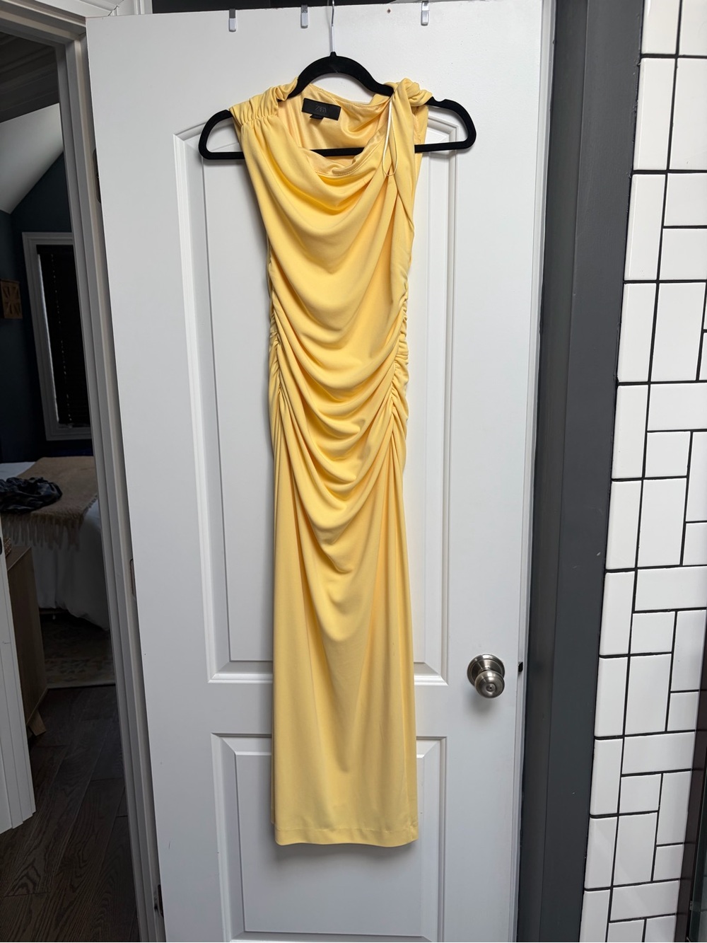 Zara butter Yellow Ruched Maxi Dress never worn size xs